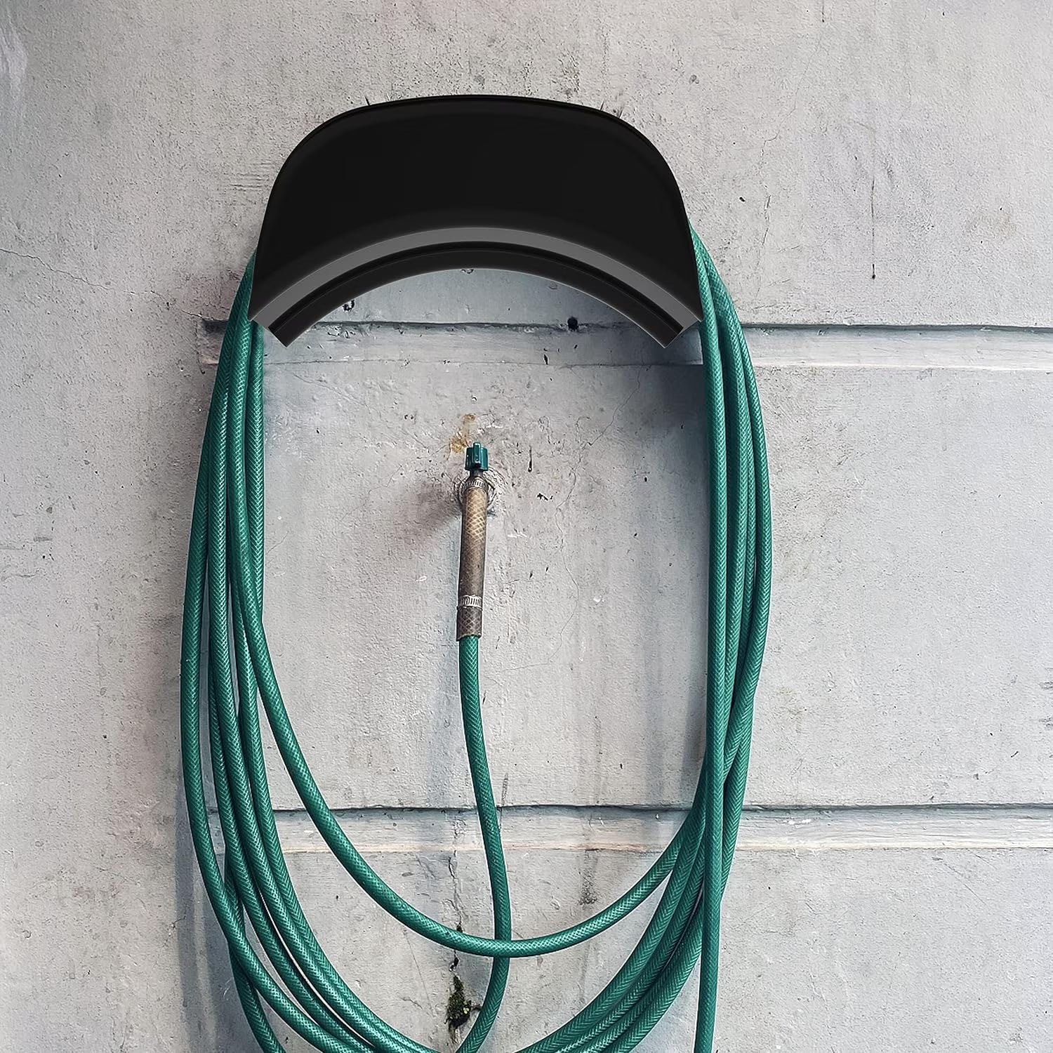 Chic Black Metal Hose Hanger for Enhanced Outdoor Spaces